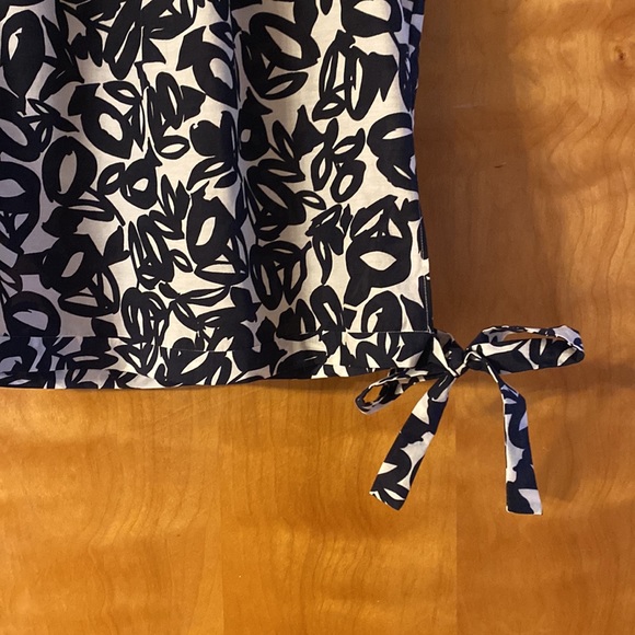 Talbots NWT tie waist tank in navy blue - Picture 4 of 5